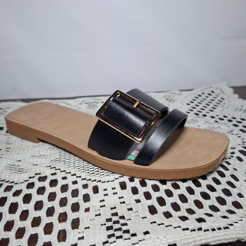 Sandalia color negro mate